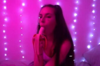 Lauren Alexis Banana Blowjob Onlyfans Video Leaked