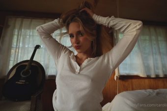 Caroline Zalog Cabin Try On Haul Video Leaked